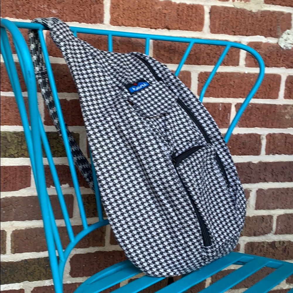Kavu houndstooth rope sling backpack